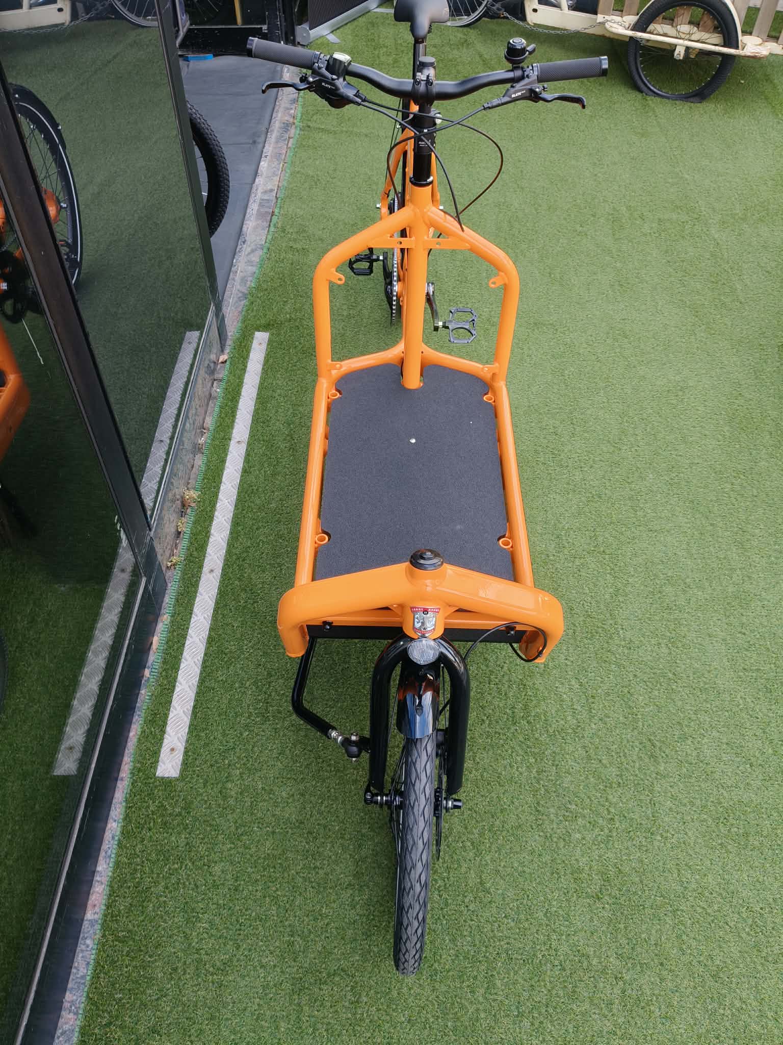 02e9260a-7c8e-4ba8-9a0b-565f3e063793