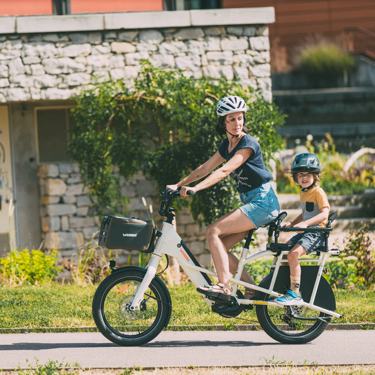 YUBA_MINI_BODA_BODA_JUILLET_25_ST_JORIOZ__HD-3-2 YUBA_MINI_BODA_BODA_JUILLET_25_ST_JORIOZ__HD-3-2